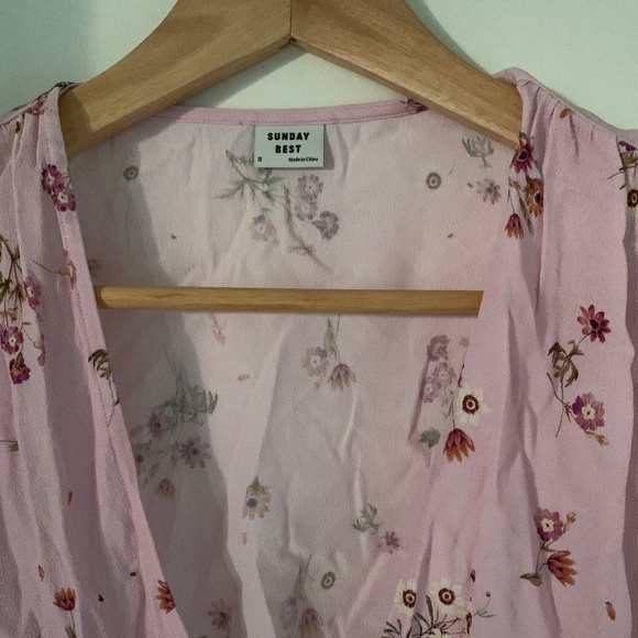 Aritzia Cropped Tie-front Blouse - Picture 3 of 3